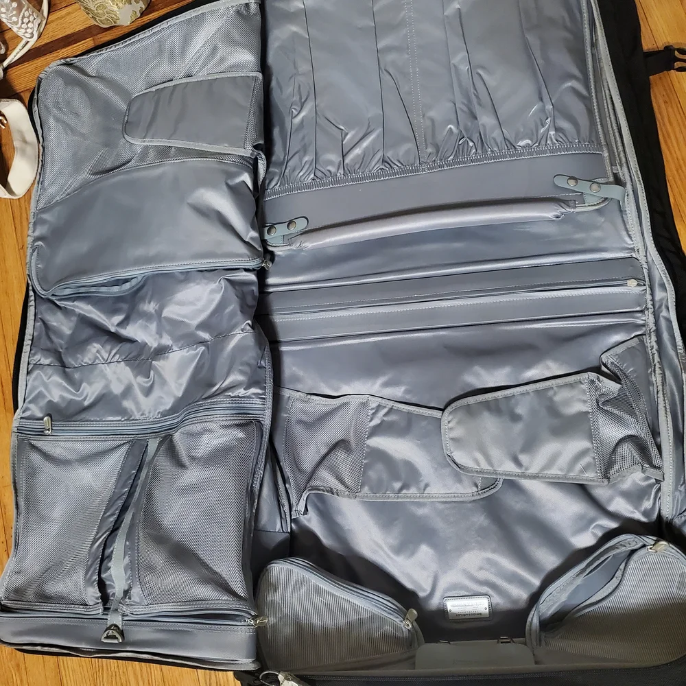 Brigs&Riley Sleek Black Men's Travel Luggage, Garment Bag Mens
